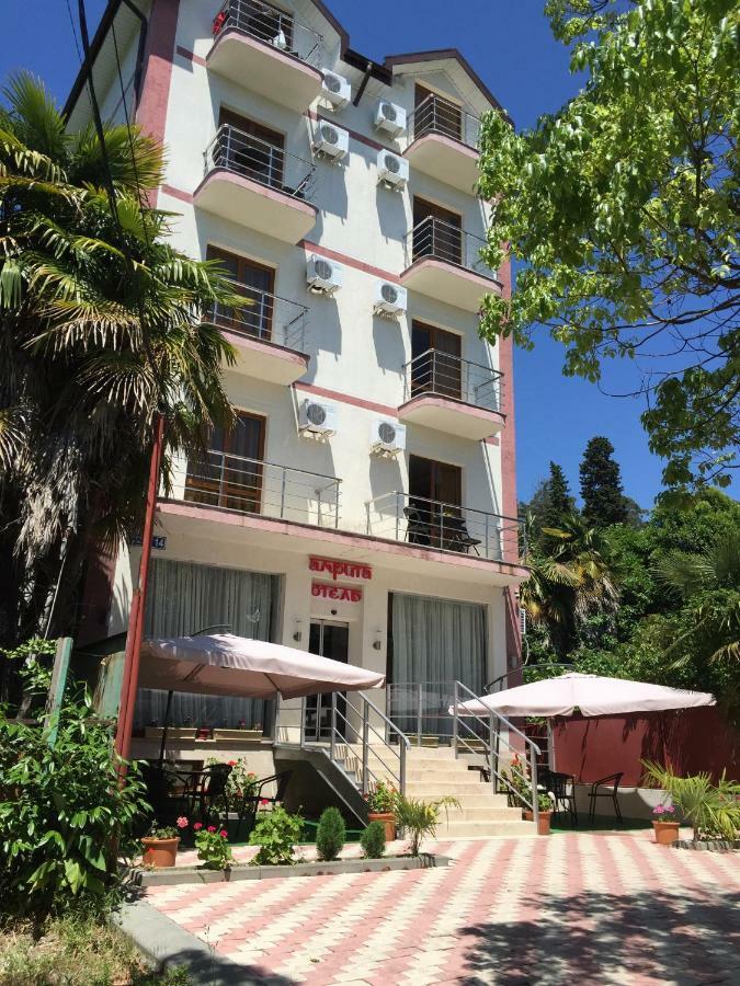 Hotel Amrita Sukhumi Exterior foto